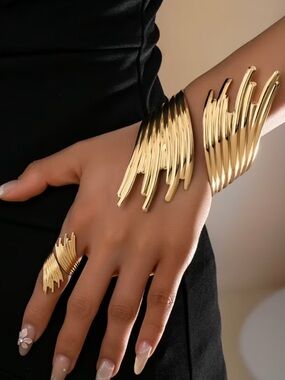 Elegant Gold Sculptural Cuff and Ring Set - Women Jewelry